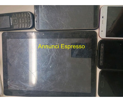 Stock di cellulari Samsung e altri