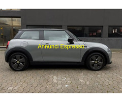 MINI Cooper SE Berlina