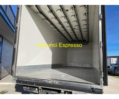 Camion MERCEDES-BENZ AXOR 2543 FRIGO TRASPORTO