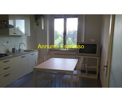 Posto letto instanza indipendente antiporto Camollia mq18 affitto Euro380