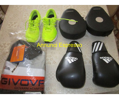 ACCESSORI X BOX GUANTONI ADIDAS+ASICS+GINOVA (NUOV