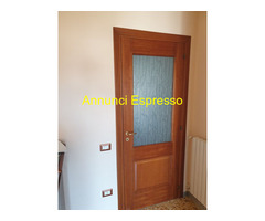 PORTA D \'INTERNO IN LEGNO DI CILIEGI0-COMPLETA