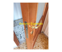 PORTA D \'INTERNO IN LEGNO DI CILIEGI0-COMPLETA